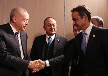 Yunanistan'ı Türkiye korkusu sardı! "Baş edemiyoruz..."