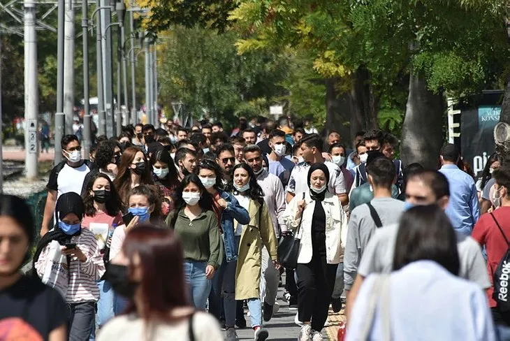 Bilim Kurulu ne zaman toplanacak? 12 Ocak Sağlık Bakanı Fahrettin Koca saat kaçta açıklama yapacak?
