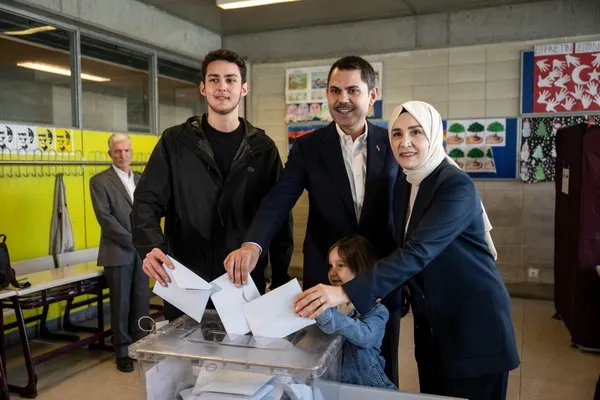 ak-parti-ibb-baskan-adayi-murat-kurum-oyunu-kullandi-31-martta-gunes-dogacak-1711876270776.jpg
