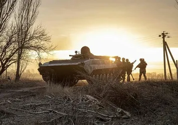 Ukrayna açıkladı! Rus ordusunun Kiev ve Çernigiv'den çekilmesi devam ediyor | Karadeniz'de görülen mayınlarla ilgili açıklama