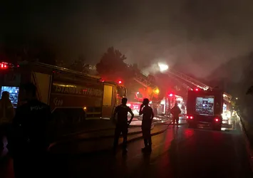 Sancaktepe'de fabrika yangını