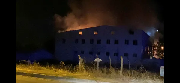 Tekirdağ'da yatak fabrikasında çıkan yangın hasara neden oldu - 1