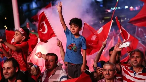 15 Temmuz mesajları: En duygusal, içten ve anlamlı 15 Temmuz sözleri! Kısa uzun 15 Temmuz Şehitleri anma mesajları!