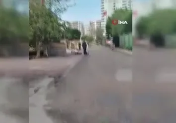 Adana’da bisikletli çocuğu darp etti
