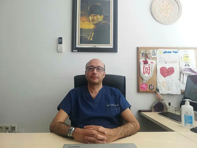 Bilim Kurulu Üyesi açıkladı! Koronavirüs havada asılı kalıyor mu? - 1