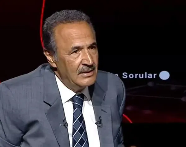 Son dakika: CHP'li eski vekil Mehmet Sevigen'den 'MİT TIR'ları' iddiası: Enis Berberoğlu'na belgeleri Kılıçdaroğlu verdi - 1