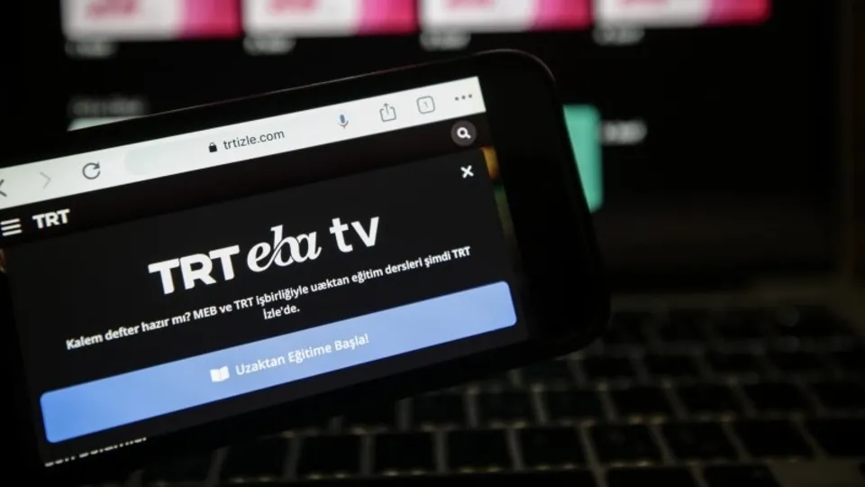 EBA TV CANLI YAYIN İZLE! 1 Nisan EBA TV İlkokul, Ortaokul, Lise ders programı