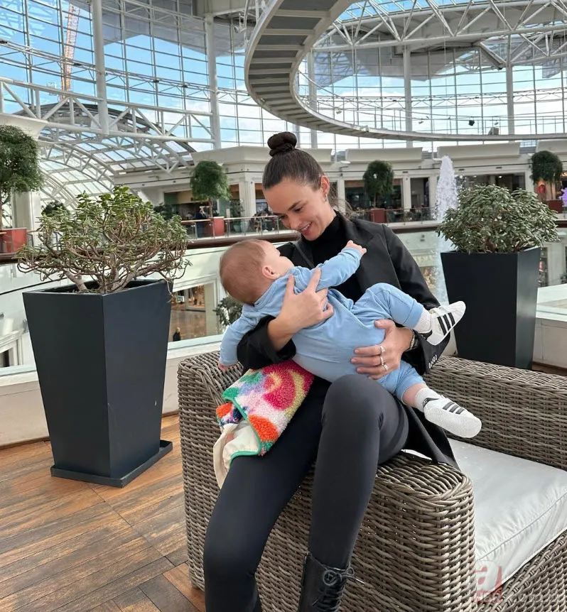 Ateş Kuşları’nın Mercan’ı Hande Soral oğlu Ali’nin yüzünü ilk kez gösterdi! Bakın kime benzetildi 3