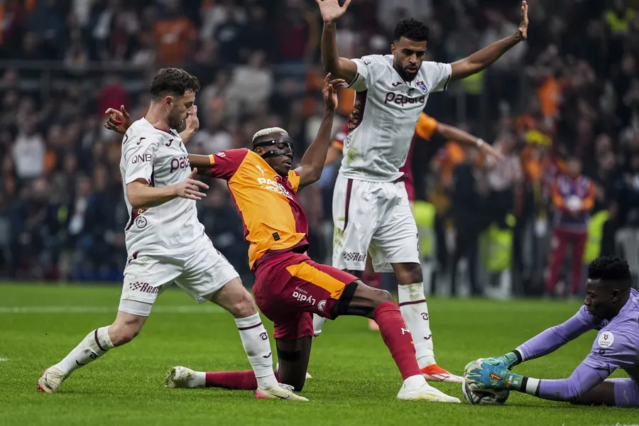 zirvede-kritik-duello-yapay-zekadan-dev-derbi-analizi-1775245644615.jpg Fotoğraf (Arşiv)