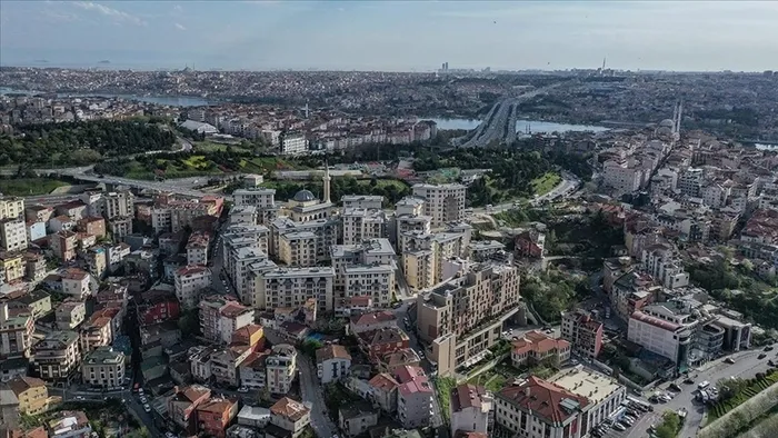 İstanbul’da dönüşüme çifte kolaylık! Bakan Kurum: Anlaşıp gelin, evlerinizi dirençli hale getirelim