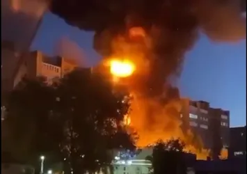 Rusya'da savaş uçağı yerleşim yerine düştü! Çok sayıda ölü ve yaralı var