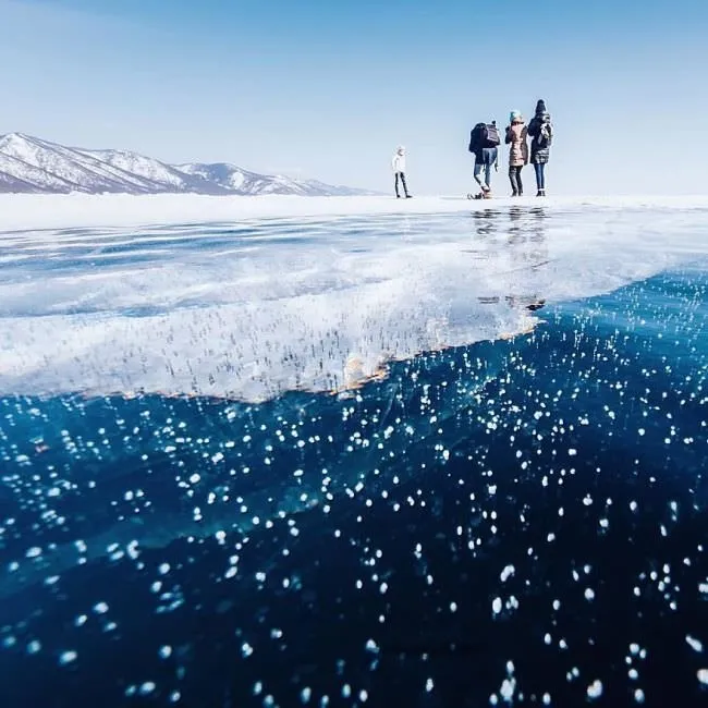 Donmuş Baikal gölünden enfes kareler