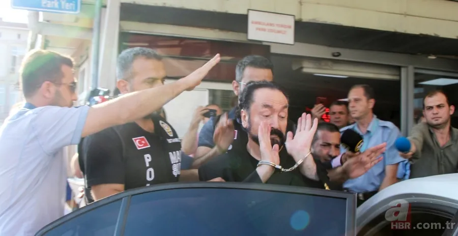 İşte Adnan Oktar'ın kedicikleri ve Adnan Oktar'ın örgüt şeması 211