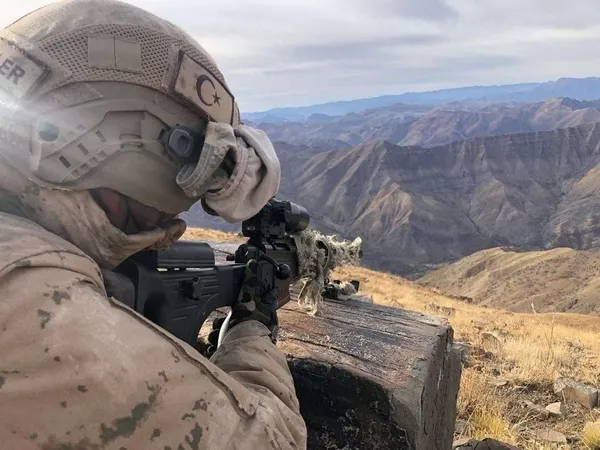 Son dakika: Mehmetçik terörist avında! Eren Kış-4 operasyonu başladı