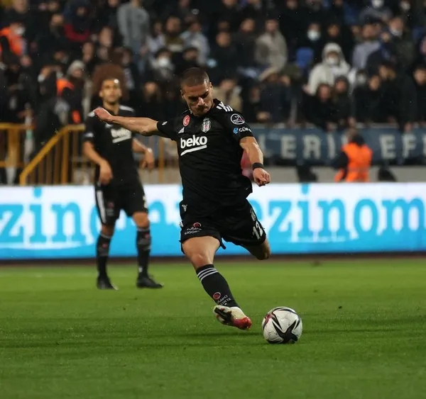 besiktasin-genc-oyuncusu-can-bozdogandan-nefis-gol-kariyerinde-bir-ilki-gerceklestirdi-1638556190077.jpg Beşiktaş'ın genç oyuncusu Can Bozdoğan'dan nefis gol! Kariyerinde bir ilki gerçekleştirdi - 1