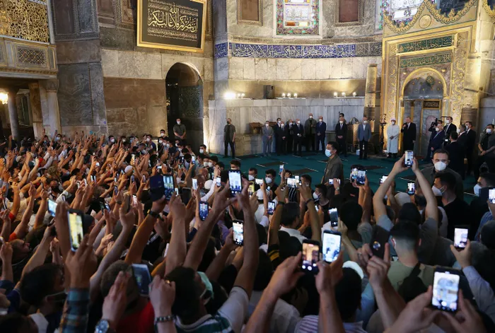 Son dakika: Başkan Erdoğan'dan cuma namazı çıkışı önemli açıklamalar! - 4
