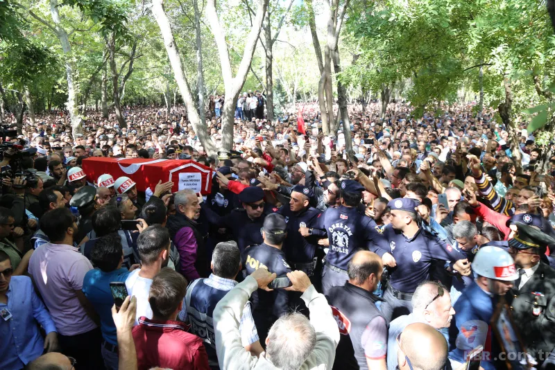 Barış Pınarı Harekatı şehidimiz Yunus Mermer'e son veda 8