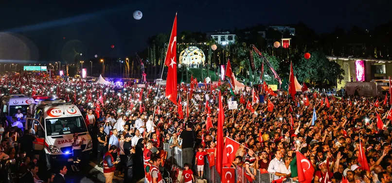 15 Temmuz resmi tatil mi? 16 Temmuz Cuma günü tatil olacak mı? Bayram tatili ile 15 Temmuz birleşti mi?