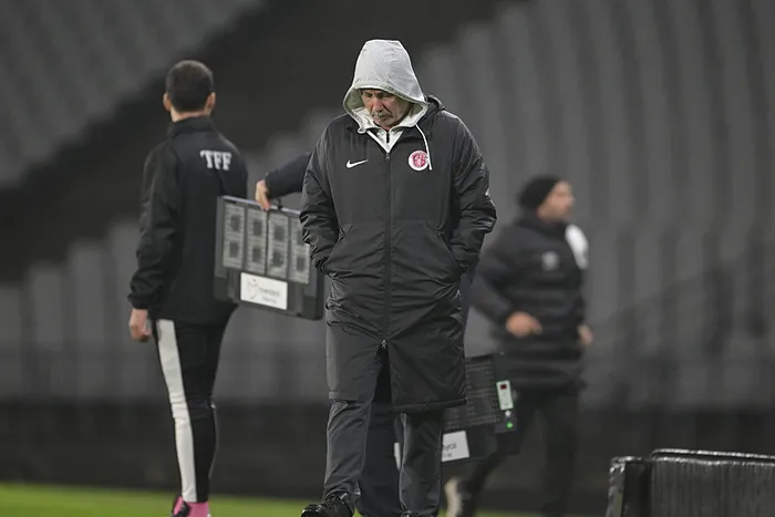 Sergen Yalçın sezon sonu kararını açıkladı! Beşiktaş’a gelecek mi?