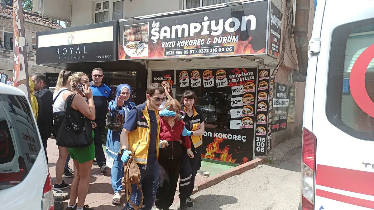 Zonguldak'ta engelli kız annesini eve kilitleyip dövdü! Bir annenin en zor anları