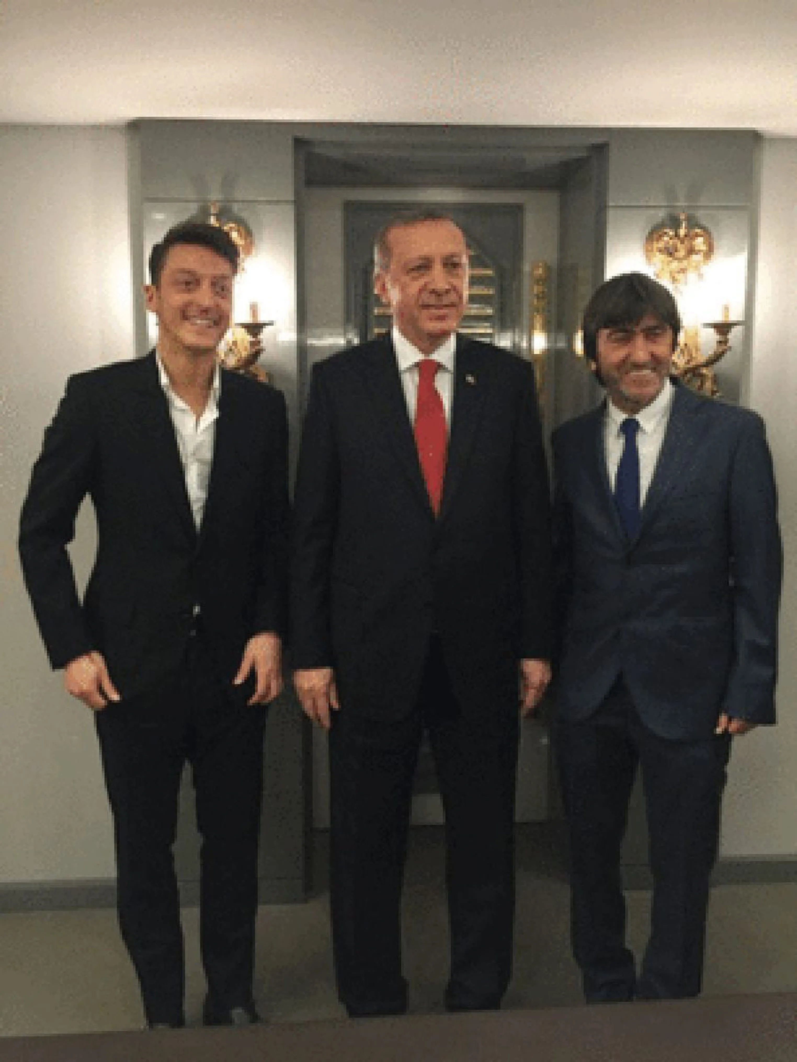 Mesut Ozil Den Erdogan A Ziyaret