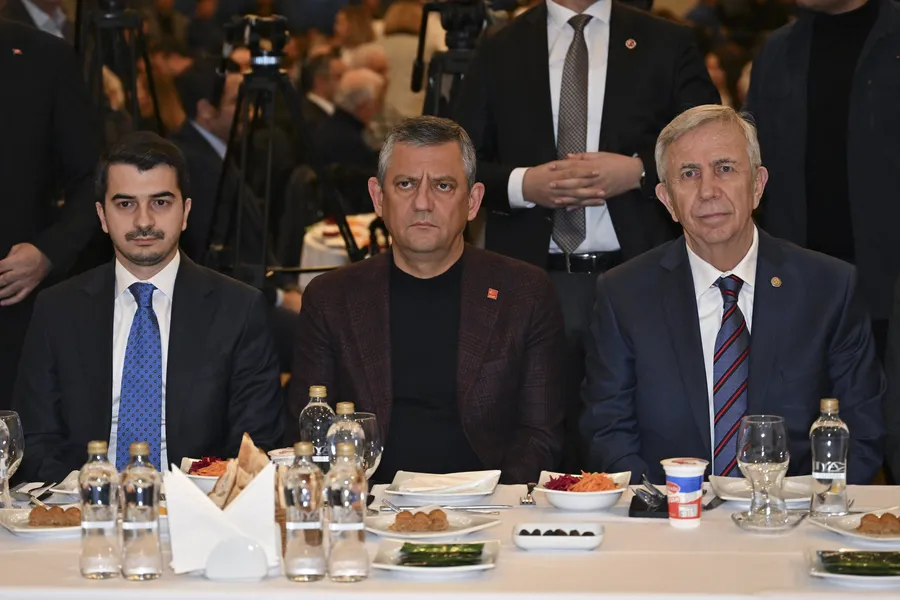 Mansur Yavaş hakkında 3. soruşturma izni: İhale süreçleri mercek altında - 1