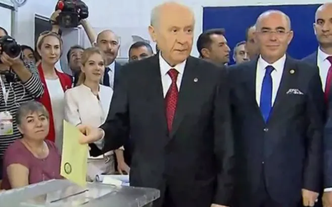 MHP lideri Bahçeli oyunu kullandı