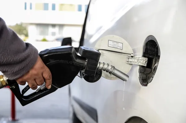 SON DAKİKA | Akaryakıt fiyatları düşecek mi? Brent petrol fena çakıldı! 7 Ocak 2022’den bu zamana en düşük seviye...