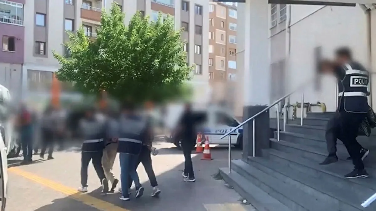Kayseri'de aranan 44 kişi yakalandı