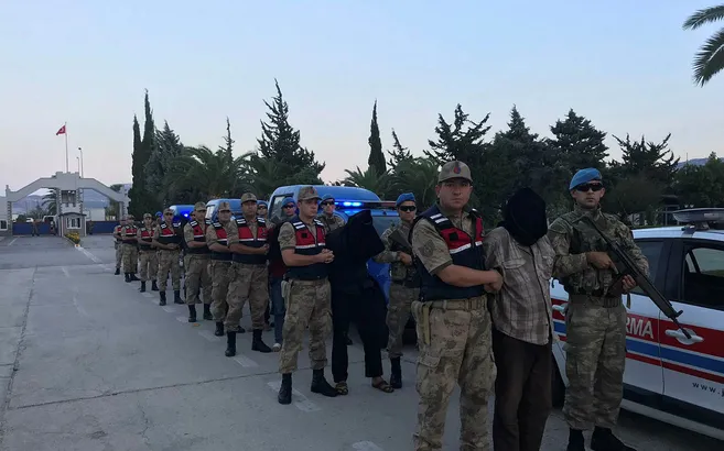 MİT Suriye'de 9 teröristi daha paketledi!