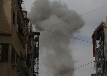 Esad rejimi yerleşim yerlerini vurdu: 13 ölü