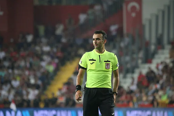 Süper Lig'in 14. haftasını yönetecek hakemler belli oldu - 1