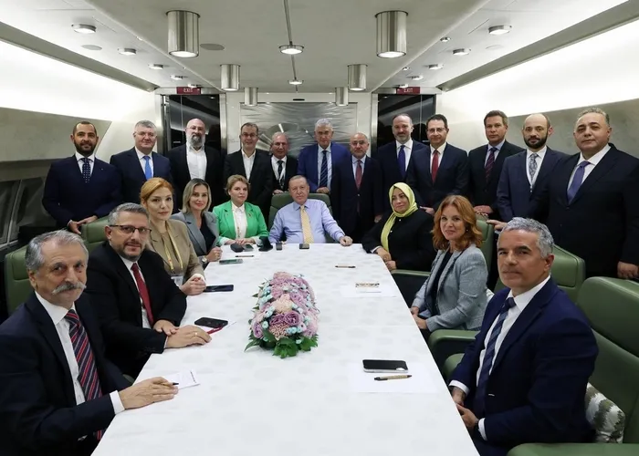 Türkiye ABD’den F-35 alacak mı? Başkan Erdoğan Trump ile yaptığı görüşmeyi anlattı | Halkbank detayı