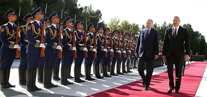 Azerbaycan Dağlık Karabağ zaferini askeri geçit töreniyle kutlayacak
