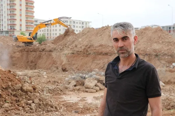 HDP’li vekillerin toplu mezar dedikleri yerde hurda çıkarma işi çıktı!