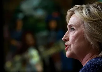 Clinton’da Parkinson kuşkusu