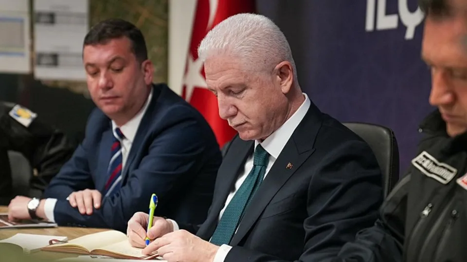 Davut Gül: Okullarımız depremde hasar almadı
