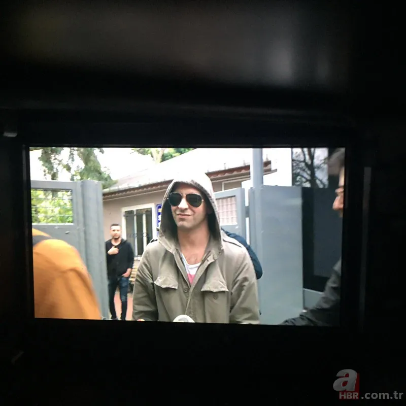 Seçkin Piriler sorularını duyan Kaan Tangöze eşi Kıvılcım Ural’ın arkasına saklandı 10