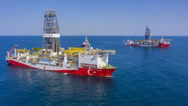 1675355090221.jpg Bakan Fatih Dönmez'den Türkiye Yüzyılı Zirvesi'nde İstanbul sözleri: "Enerjinin yeni küresel merkezi olacak" - 8