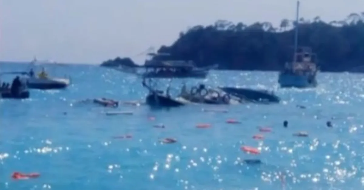 Ölüdeniz'de tur teknesi battı! Can kaybı yok
