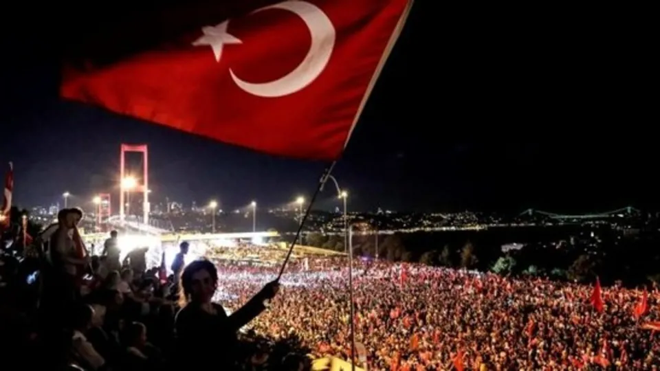 15 Temmuz resimli anlamlı mesajlar ve görseller! En anlamlı ve duygusal 15 Temmuz Demokrasi ve Milli Birlik Günü resimli sözleri