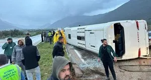 Akkuyu NGS işçilerini taşıyan servis kaza yaptı