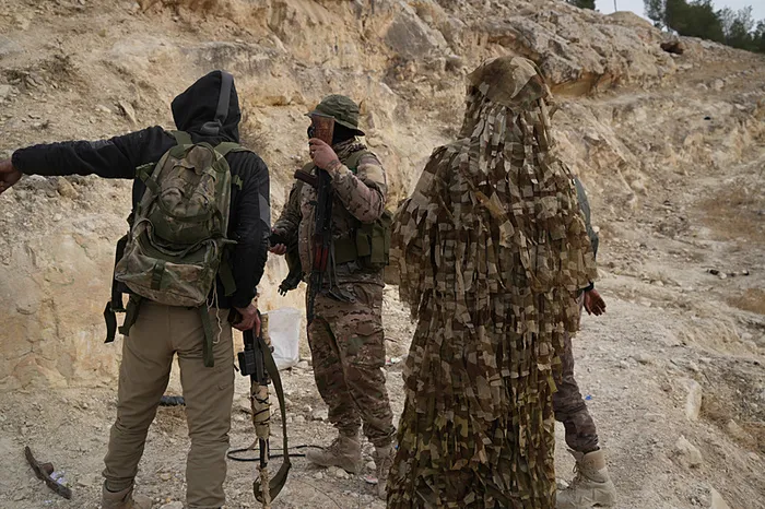 SMO güçleri tünellerde terörist avına çıkıyor! İşte o görüntüler