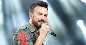 Selena Gomez, Tarkan hayranı çıktı