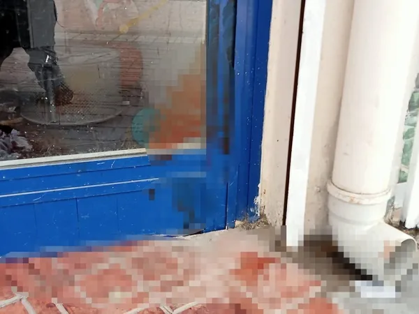 ankarada-dehset-veren-arkadas-cinayeti-sen-daha-olmedin-mi-diyerek-pes-pese-bicakladi-1650138277217.jpg Ankara'da dehşet veren arkadaş cinayeti! "Sen daha ölmedin mi?" diyerek peş peşe bıçakladı - 2