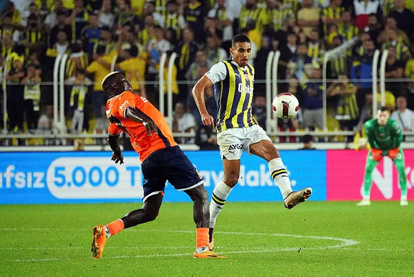 Kanarya İstanbul’da rüzgar gibi esti! Fenerbahçe 4-0 Başakşehir MAÇ SONUCU