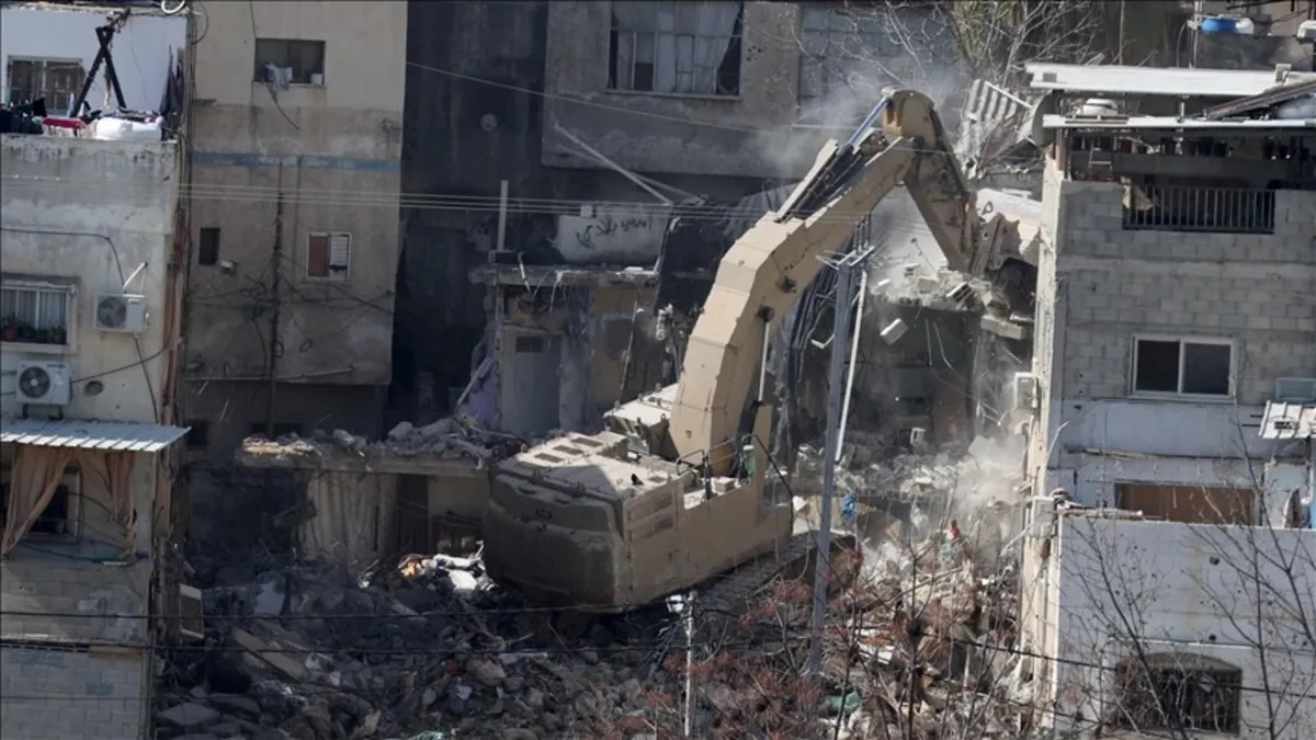 Katil İsrail Cenin Mülteci Kampı'nda 24 evi daha yıkacak