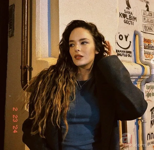 Aras Bulut İynemli yeni aşka yelken açtı! Gönlünü Gaddar'ın yıldızına kaptırdı! Takipleştiler... 5