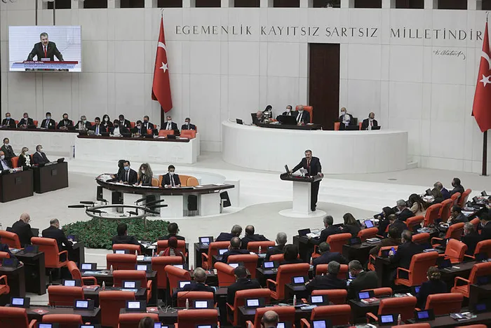 Son dakika: Sağlık, Çevre, Aile ve Çalışma bakanlıklarının 2022 yılı bütçeleri TBMM Genel Kurulunda kabul edildi - 7