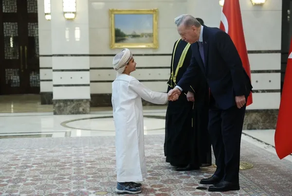 baskan-erdogana-buyukelcilerden-guven-mektubu-1706625022006.jpeg Başkan Erdoğan'a büyükelçilerden güven mektubu! Tek tek kabul etti - 5